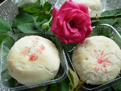 厂家直销鲜花饼礼品盒，批发优选，休闲糕点特产